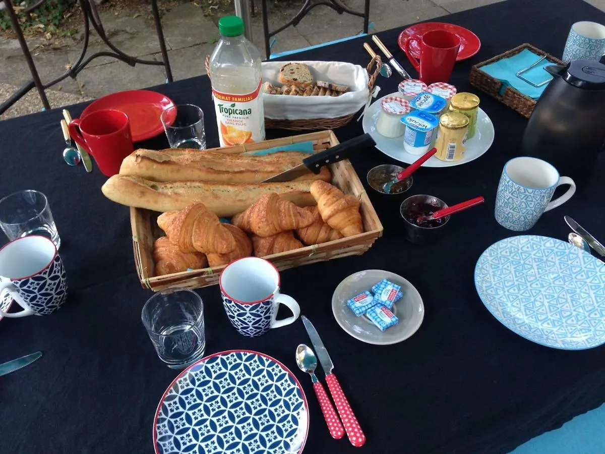 Bed & Breakfast Le Mas Des Platanes Entraigues-sur-la-Sorgue